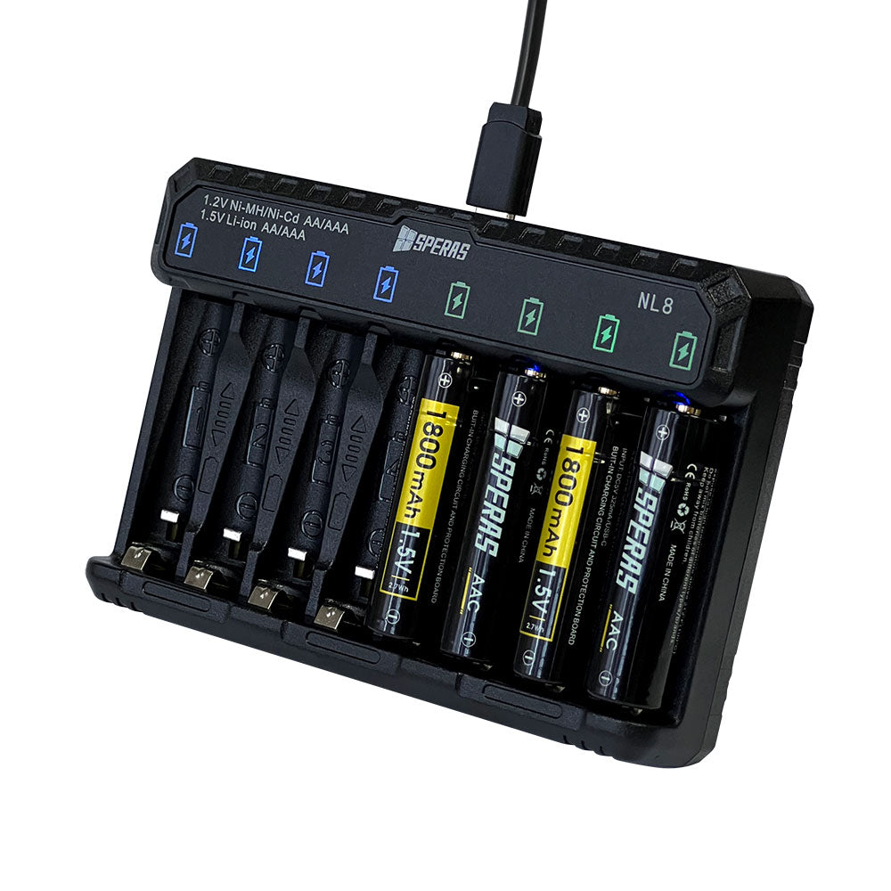 SPERAS NL8 universal battery charger showing intelligent LED status indicators