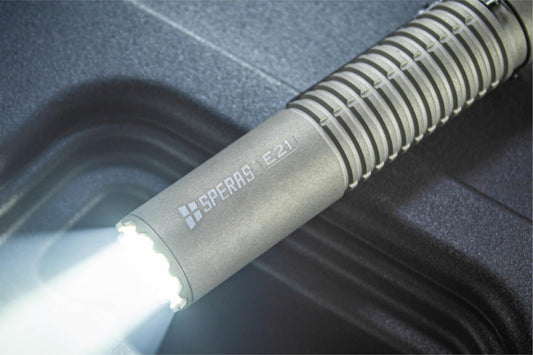 SPERAS E21 2000lm 2-in-1 Tactical Flashlight & Power Bank