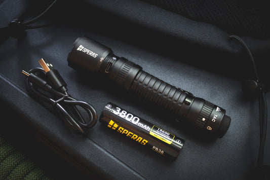 SPERAS EST30 Outdoor Flashlight & 18650 Battery