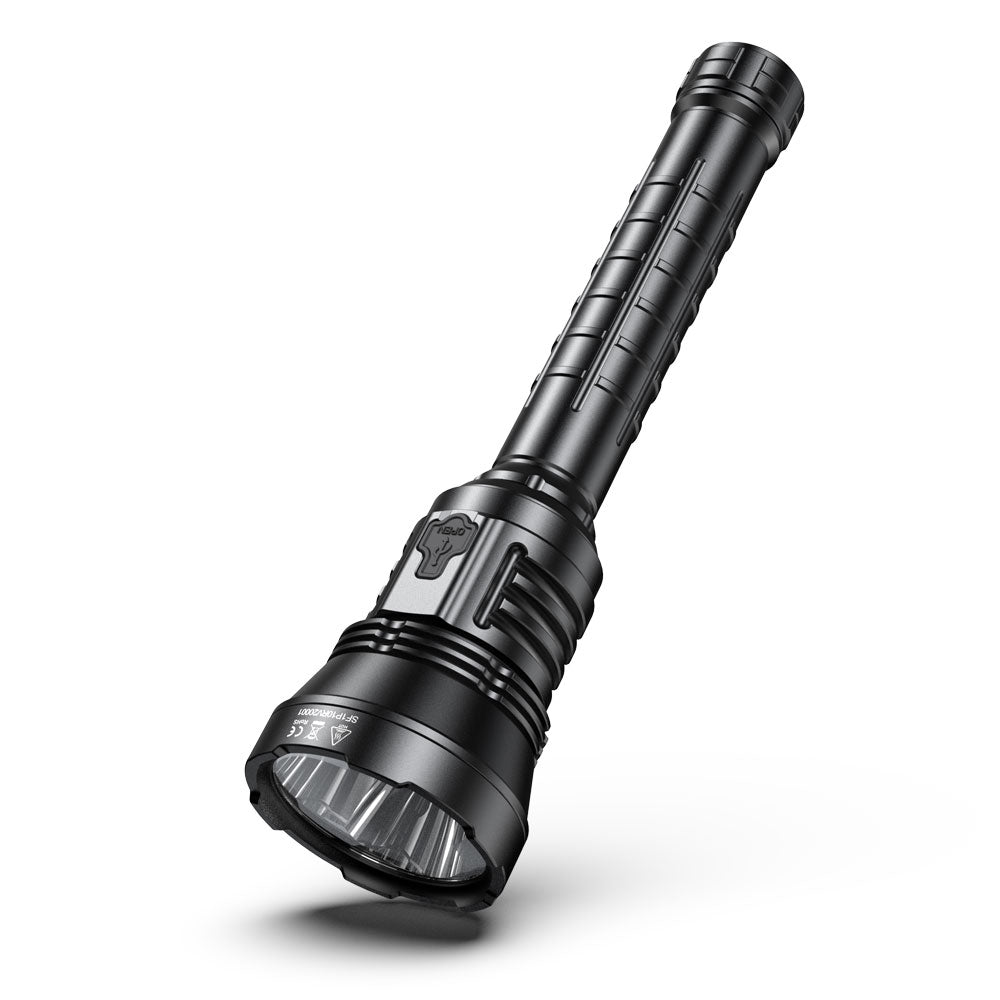 Close up of SPERAS P10R V2 flashlight head featuring 3 pieces of Luminus SST70 LEDs